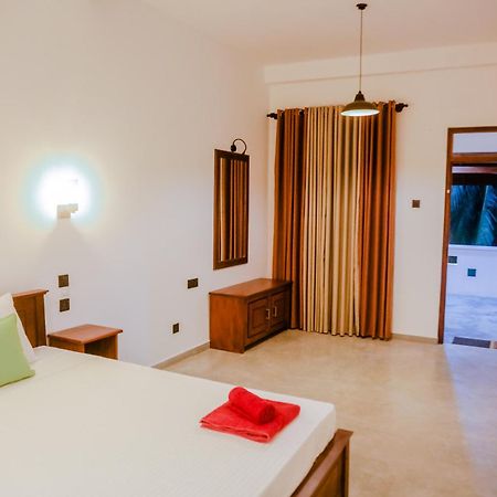Sweet Emotion Hotel Mirissa Buitenkant foto