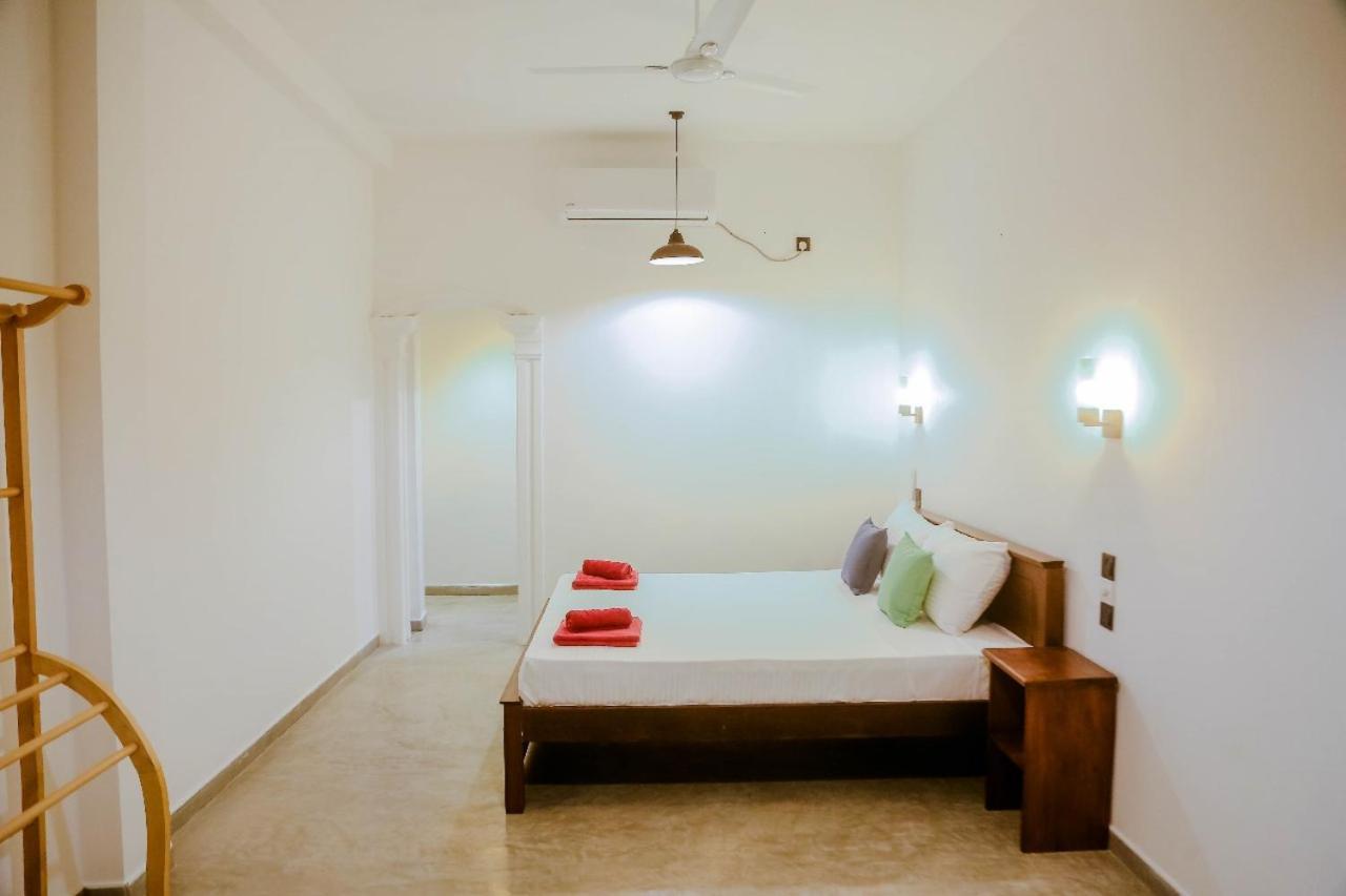 Sweet Emotion Hotel Mirissa Buitenkant foto